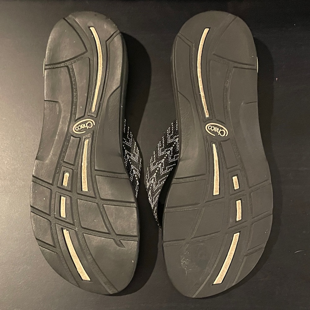 Chaco Black Sandals with Patterned Straps - Picture 4 of 5